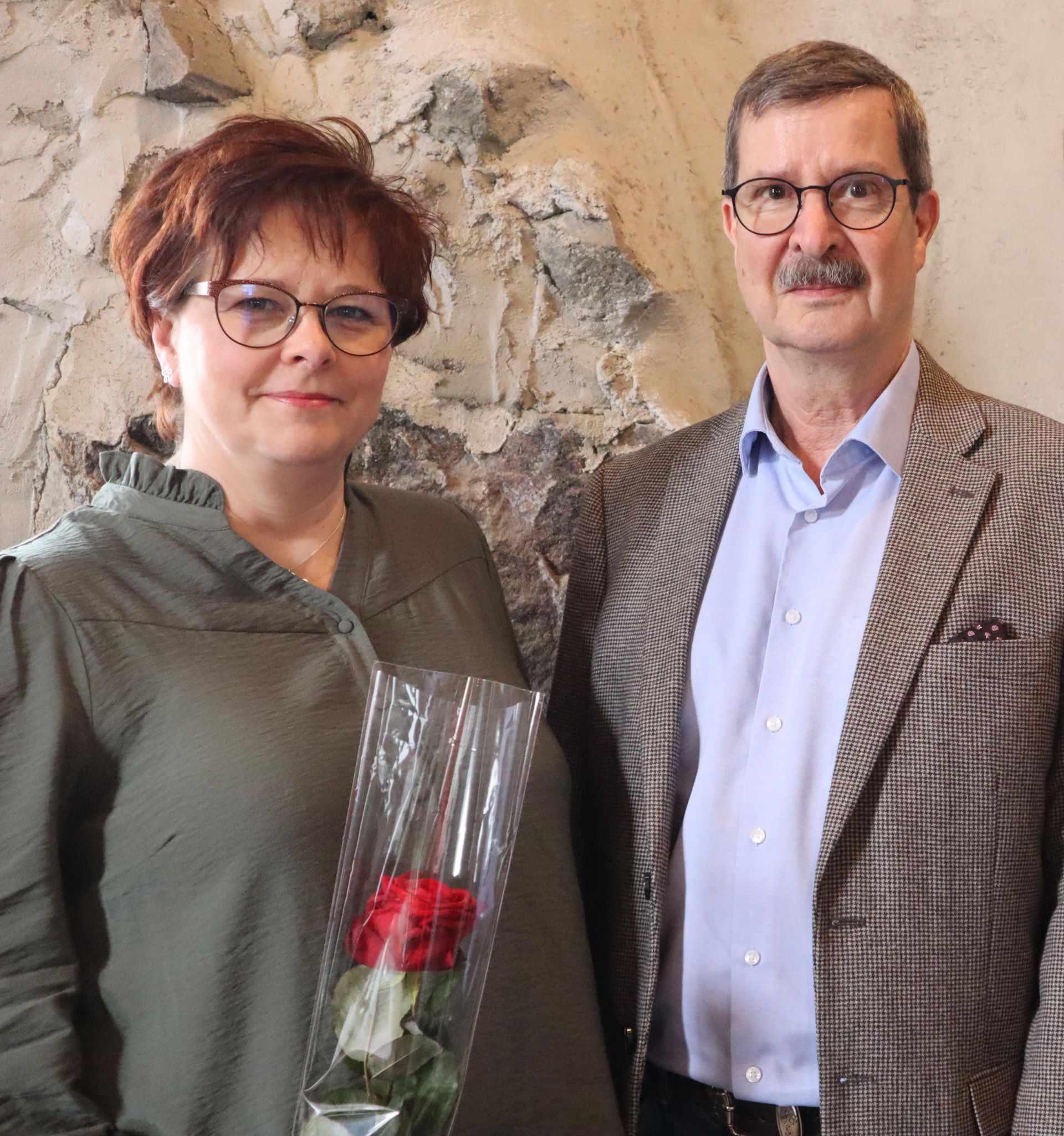 Piirin vara-puheenjohtaja Stina Söderlund ja puheenjohtaja Kenneth Nygård