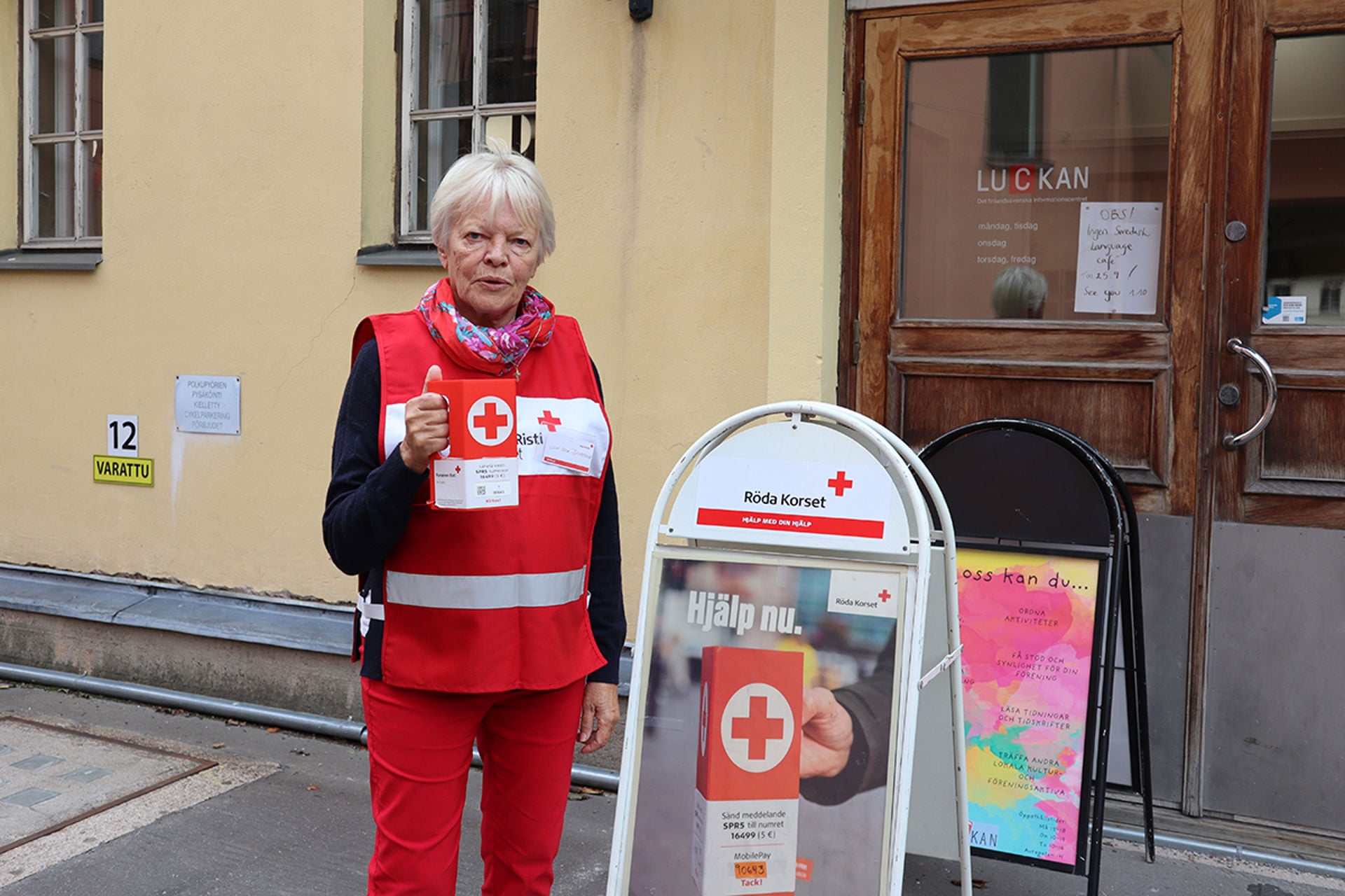 I Åbo kan man hämta en insamlingsbössa på adressen Auragatan 1.