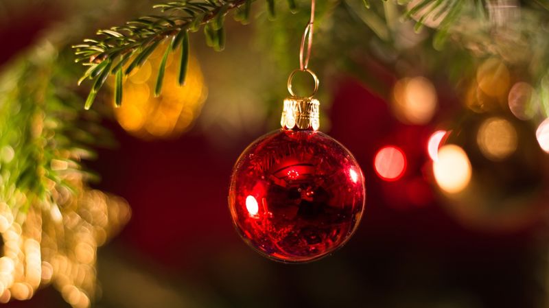 Piiritoimiston työntekijät toivottavat hyvää joulua!