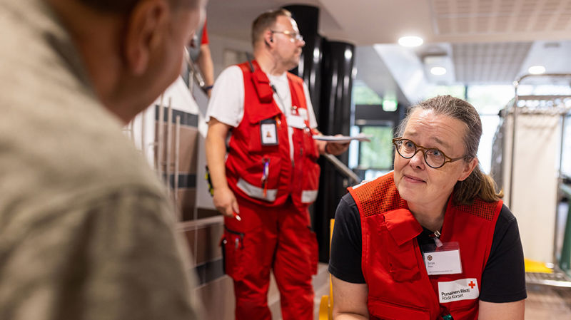 Kaarinassa harjoitellaan evakuointia – Punaisen Ristin Avun Ketju 2025 -valmiusharjoitus järjestetään 15.11.2025