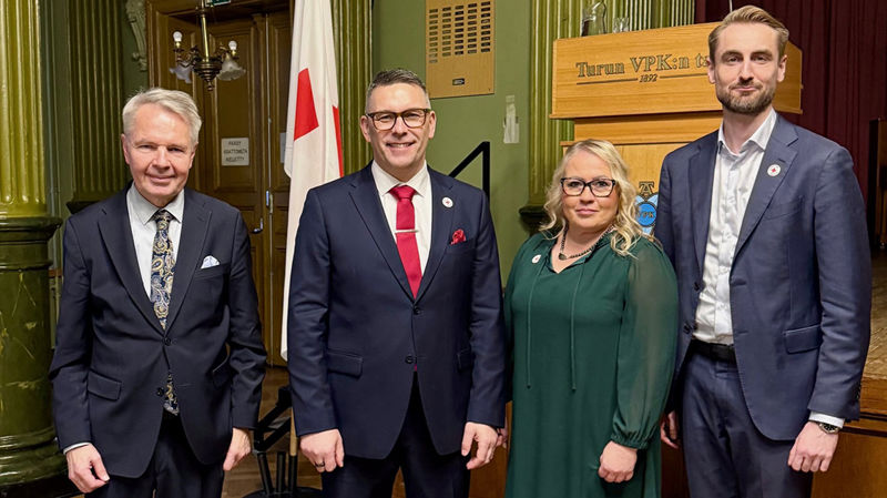 Punaisen Ristin Varsinais-Suomen piiri 90 vuotta ja SPR Turun vastaanottokeskus 35 vuotta